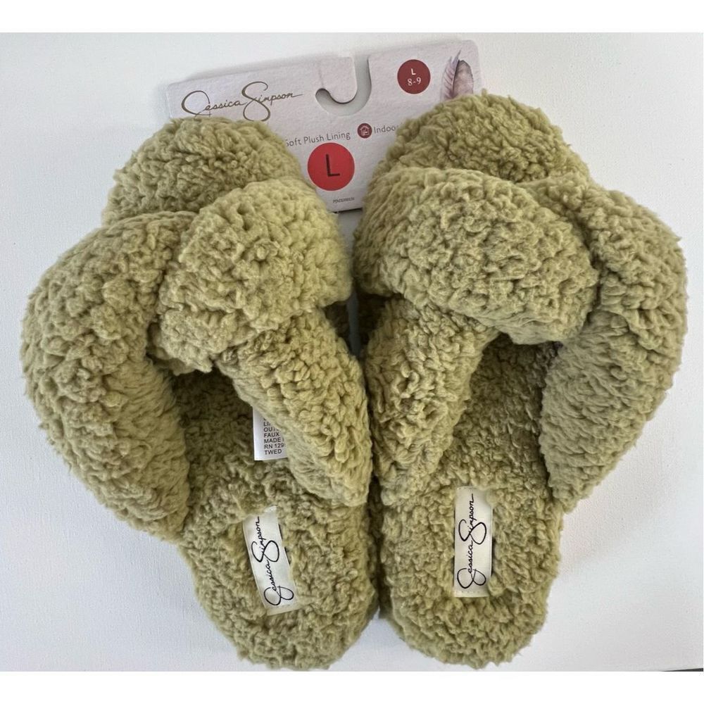 NWT Jessica Simpson Olive Green Fuzzy Slip On Memory Foam Slippers